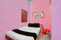 OYO 842420 ROYAL HOTEL