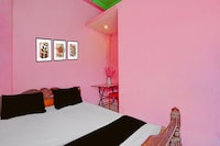 OYO 842420 ROYAL HOTEL