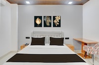 Townhouse Tuesday Suites