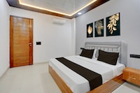 Townhouse Tuesday Suites