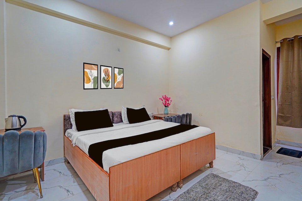 Hotel O RV Hotel, Noida City, Noida