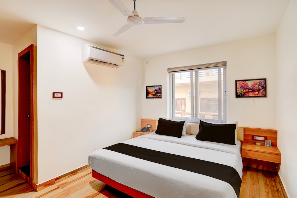  Hotel O Bhoomi Palace 3.O, Golghar, Gorakhpur