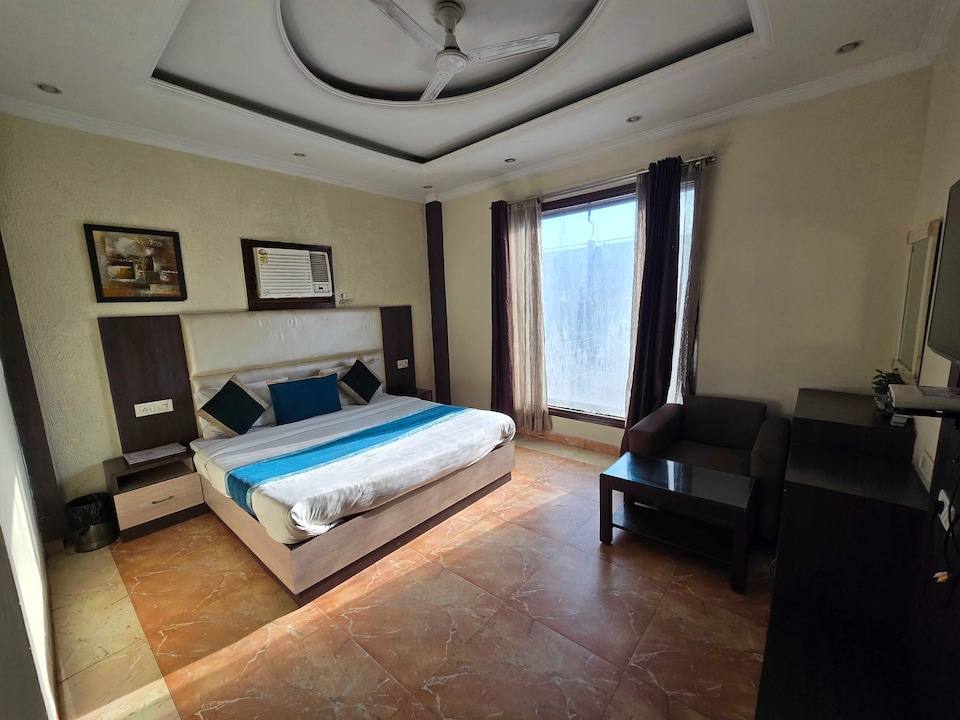  Collection O Amritsar District Court Formerly Lotus Bloom, Railway Station Amritsar, Amritsar