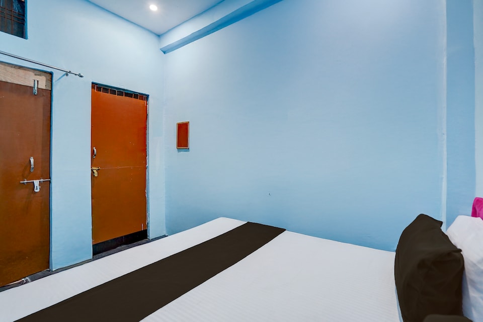 SPOT ON Ap Diamond , Vikas Nagar Lucknow, Lucknow