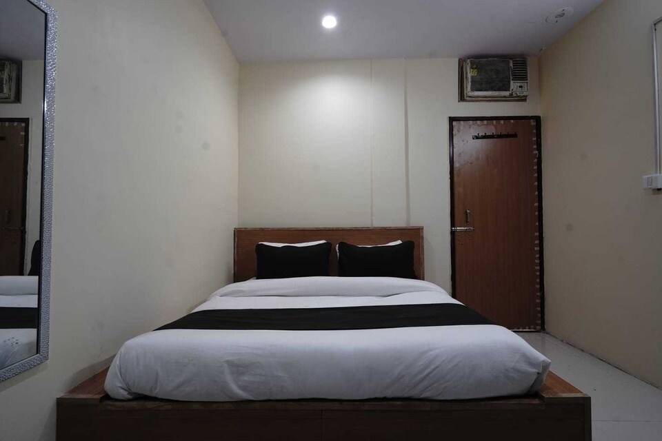 Hotel O The Amor INN, Pitampura - Rohini Delhi, Delhi