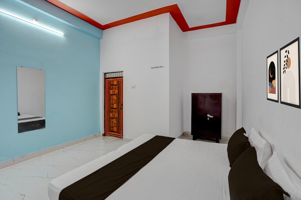 Hotel O shivam guest house and hotel, Rambagh Allahabad, Prayagraj