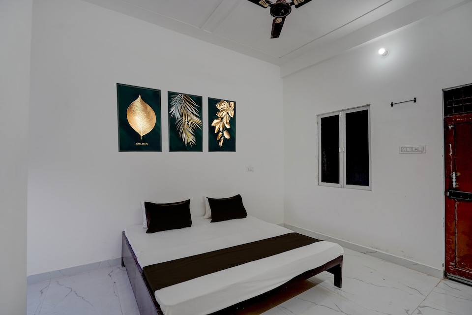 Hotel O shivam guest house and hotel, Rambagh Allahabad, Prayagraj