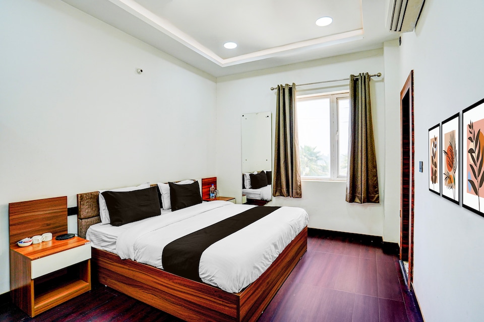 Hotel O CLUB ORCHID , Faizabad Road, Lucknow