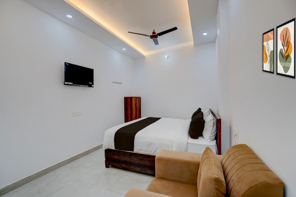 HOTEL O RUSTIC ROOTS , Rania Kanpur, Kanpur