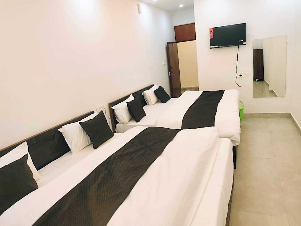HOTEL O RUSTIC ROOTS , Rania Kanpur, Kanpur