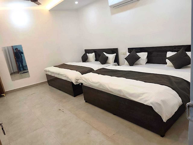 HOTEL O RUSTIC ROOTS 