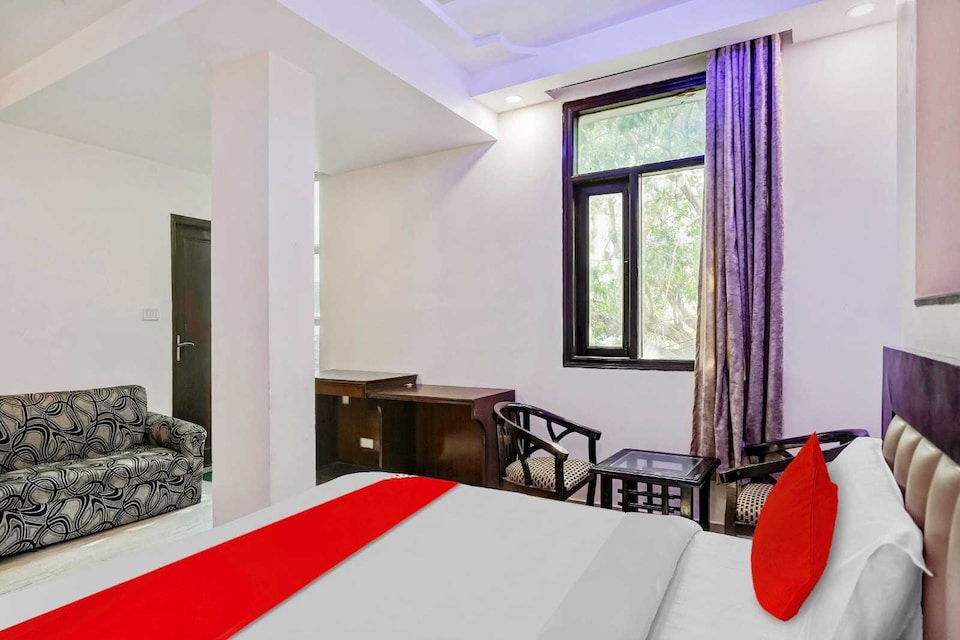 Hotel O The Majestic Residency , Dwarka Delhi, Delhi