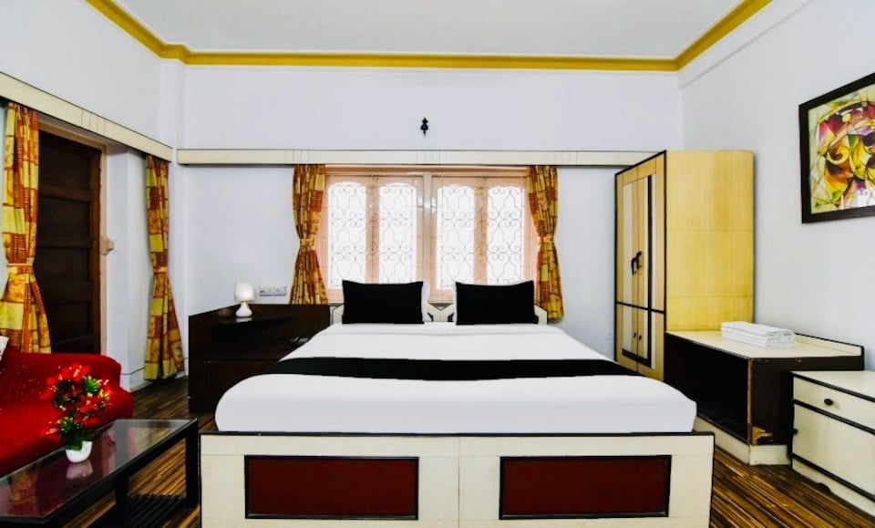 Collection O Kolkata International Airport , VIP Road Kolkata, Kolkata