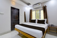 Collection O Kolkata International Airport 