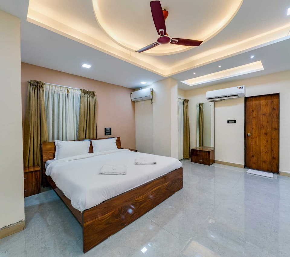 Townhouse Oak Karkamb Road Solapur Formerly Grand Residency, Solapur, Solapur