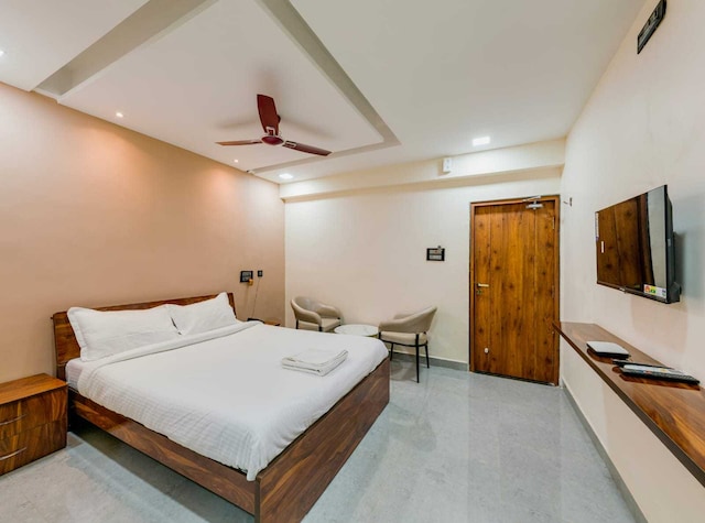 Townhouse Oak Karkamb Road Solapur Formerly Grand Residency