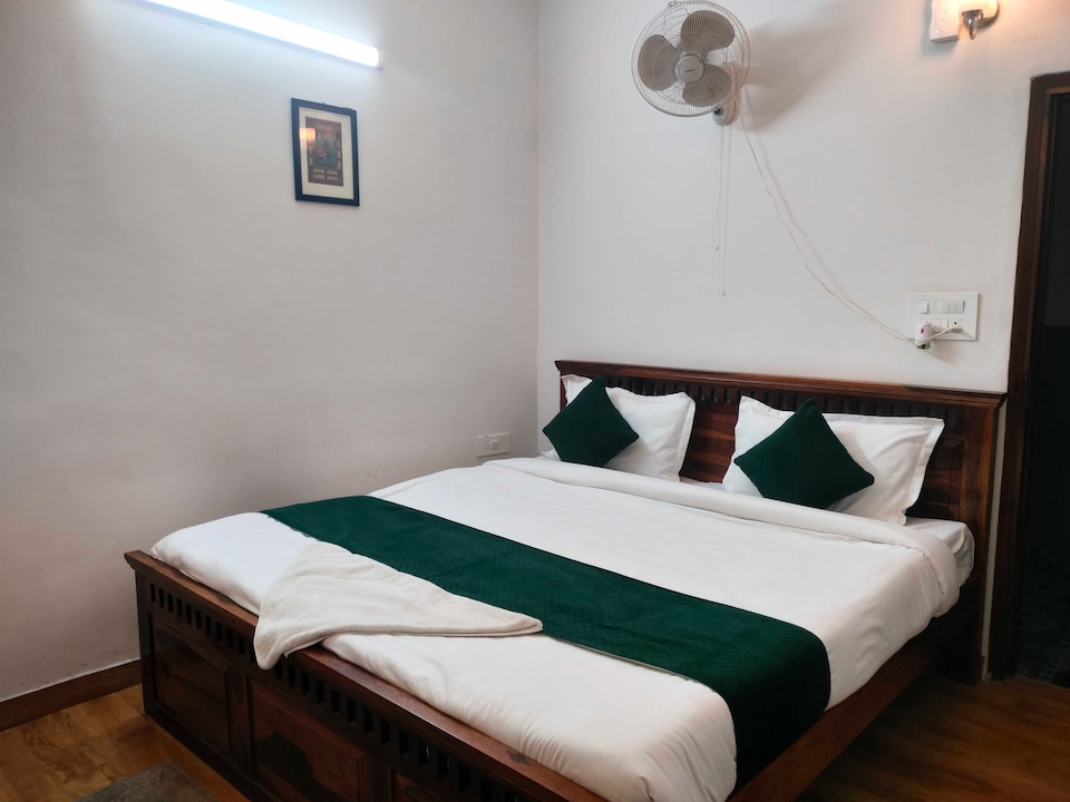Townhouse Mundka Metro Station Delhi Formerly Hotel Hazel, Paschim Vihar Delhi, Delhi