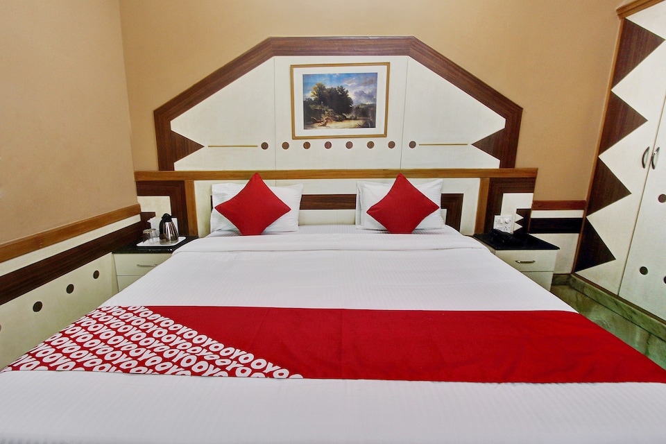 Collection O 13595 VT Residency, Basvangudi Bangalore, Bangalore