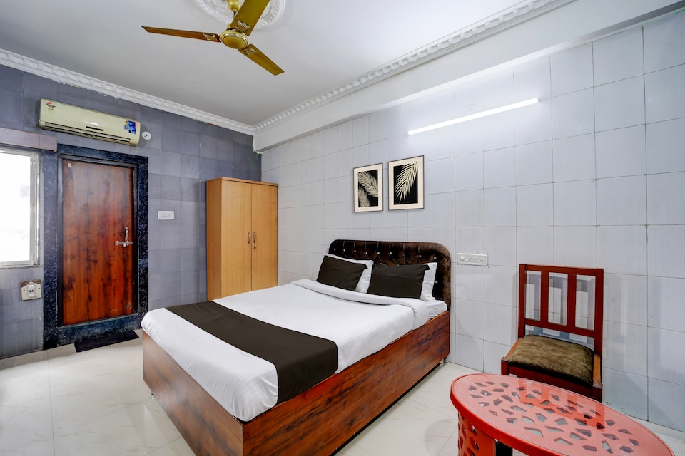 SPOT ON Hotel Silver Moon, Pithampur, Pithampur