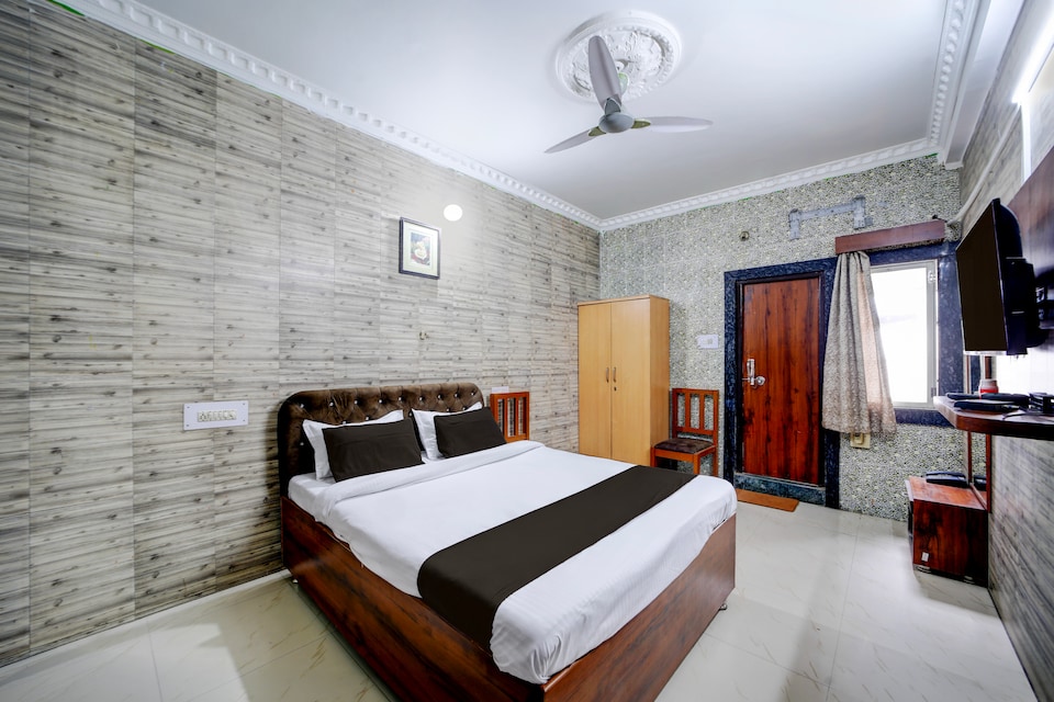 SPOT ON Hotel Silver Moon, Pithampur, Pithampur