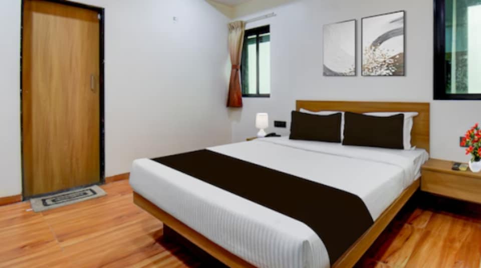 Hotel O Midtown, Greater Noida, Noida