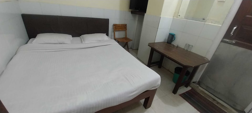 Hotel O Police Bazaar Bus Stand Formerly Shubham Inn, Shillong, Shillong