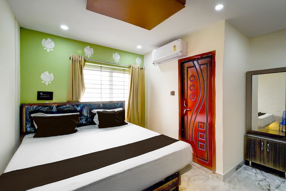 Hotel O Royal Inn, Nakkalagutta Hanamkonda Warangal, Warangal