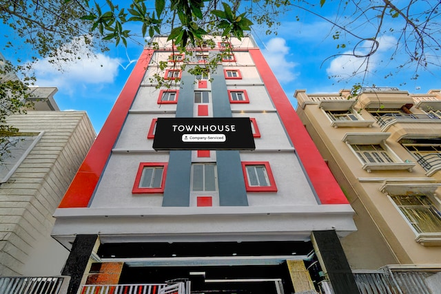 Super Townhouse Gachibowli Flyover Hyderabad