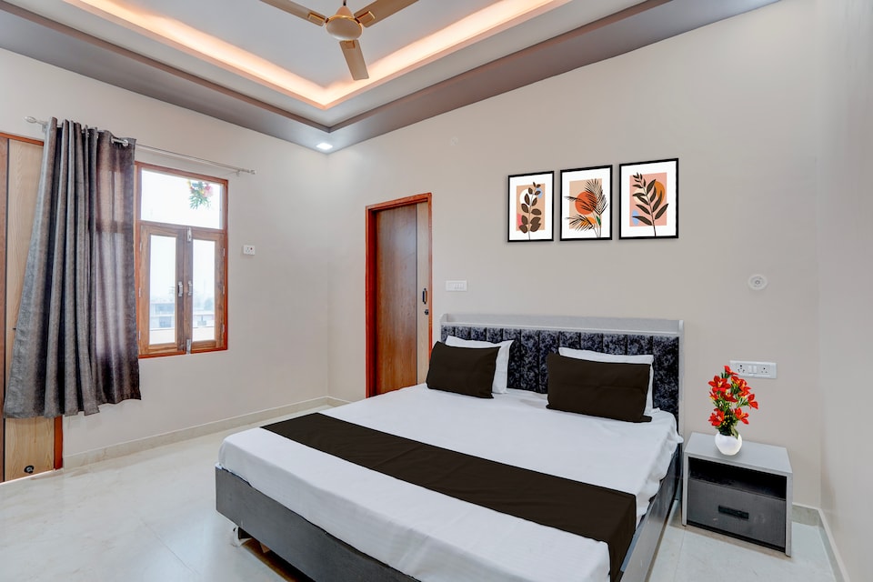 Hotel O NOVA GALAXY HOTEL & BANQUETS , Kanpur Railway Station, Kanpur