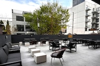 Dutch Hotel Long Island City New York , Belvilla District 6 Formerly Sonder