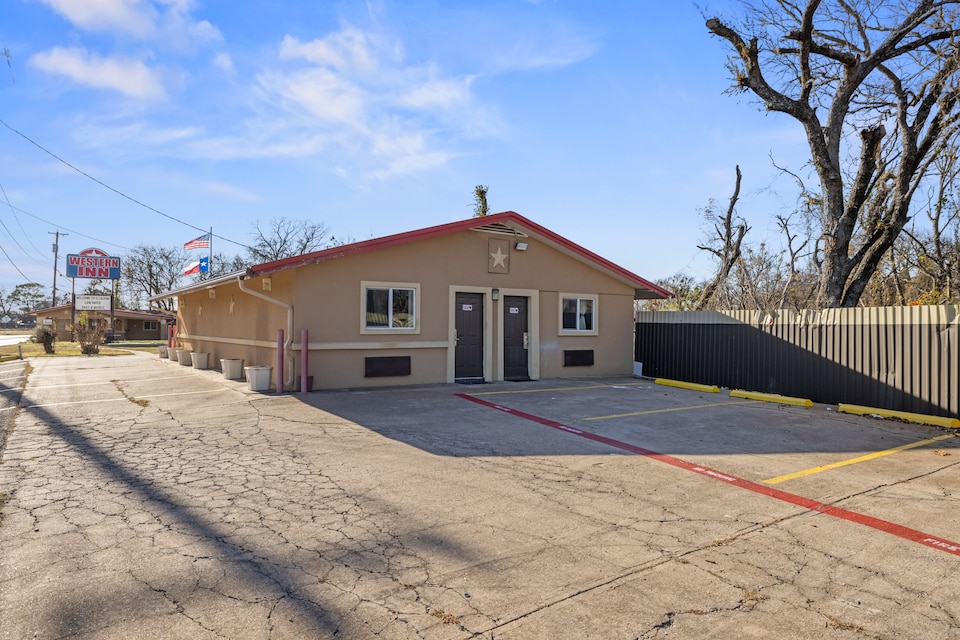 Western Inn by Capital O Cleburne TX, Cleburne, TX, Cleburne, TX