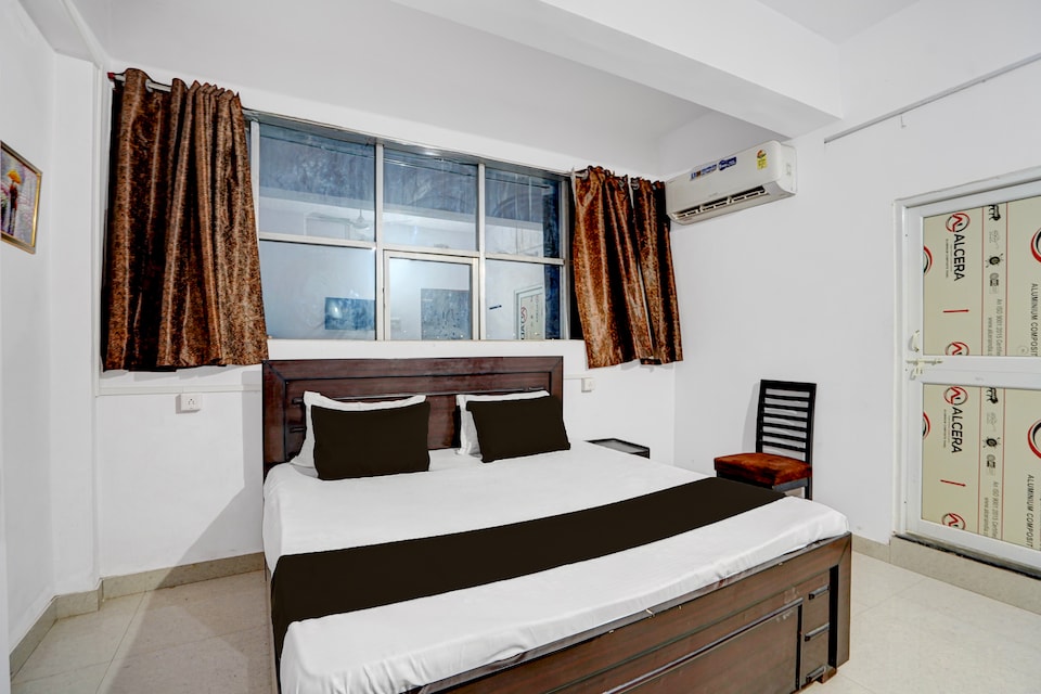 Hotel O Point Co2 Resto & Lodge, Rewa, Rewa