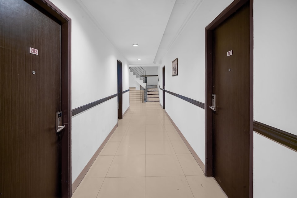 Hotel O near Mall Panakukkang formerly Al-Badar Hotel Syariah, Panakkukang, Makassar
