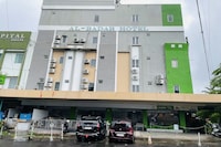 Hotel O near Mall Panakukkang formerly Al-Badar Hotel Syariah