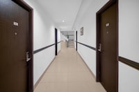 Hotel O near Mall Panakukkang formerly Al-Badar Hotel Syariah