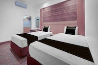 Hotel O near Mall Panakukkang formerly Al-Badar Hotel Syariah