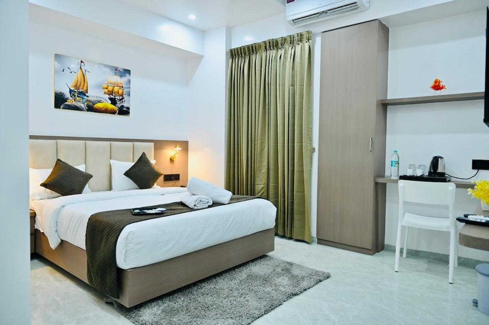 Townhouse Seasons Mall Pune Formerly Hotel City Centre, Hadapsar Pune, Pune