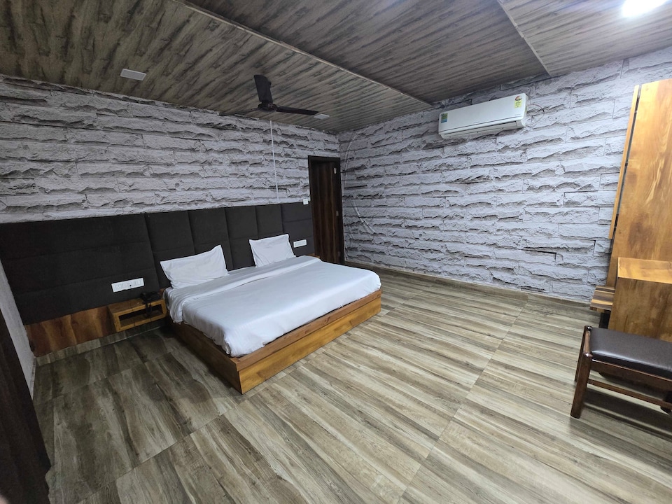 Hotel O Royal Palace , Amritsar Bus Stand, Amritsar