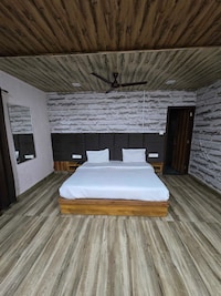 Hotel O Royal Palace 