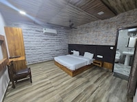 Hotel O Royal Palace 