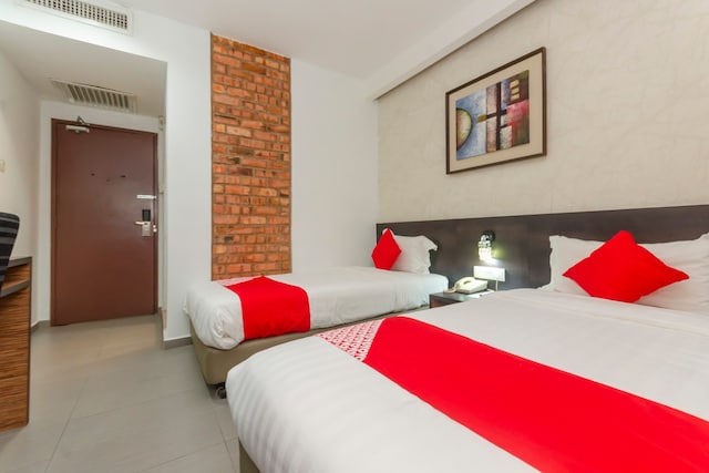 Capital O 91277 Nur Villa Hotel