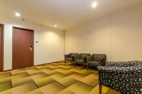 Capital O 91277 Nur Villa Hotel