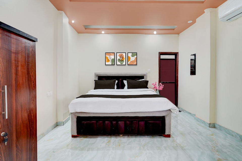 OYO Collection O Kanpur Domestic Airport Formerly Hotel High Point, Kanpur Railway Station, Kanpur