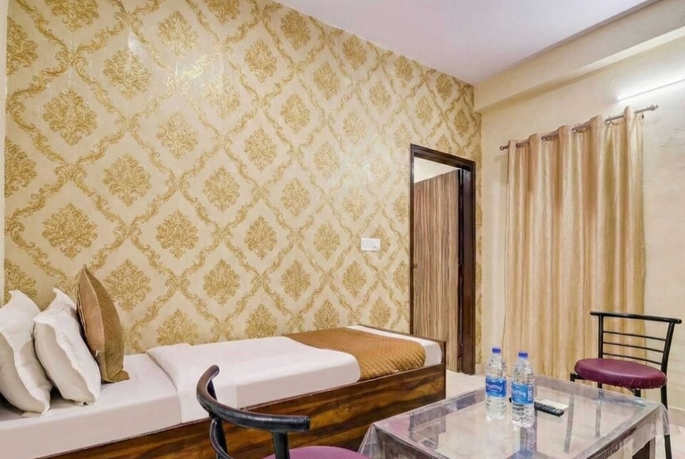 Hotel O  A Square Residency, Saket Delhi, Delhi