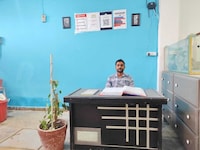 SPOT ON A Square Residency