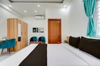 Hotel O V.K Deluxe Rooms