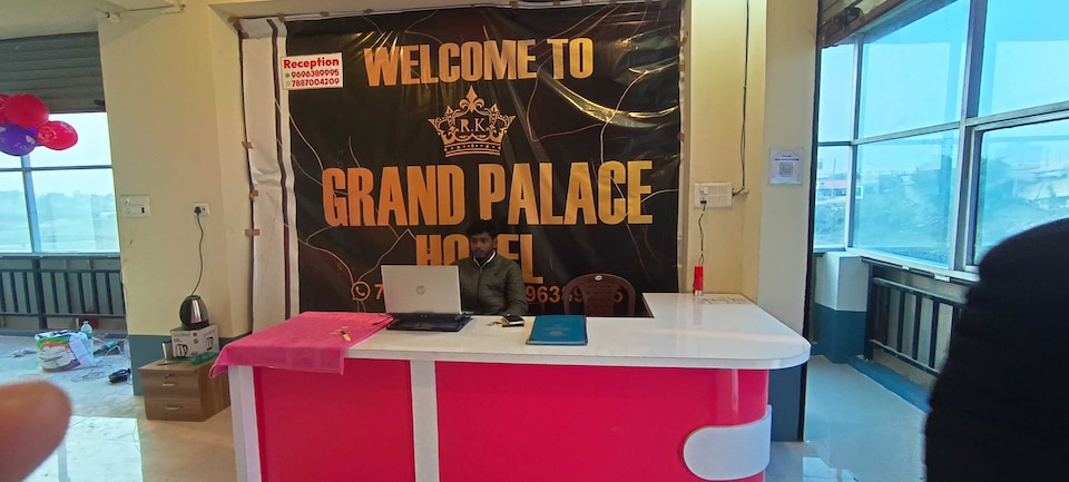 SPOT ON Grand Palace Hotel, Golghar, Gorakhpur