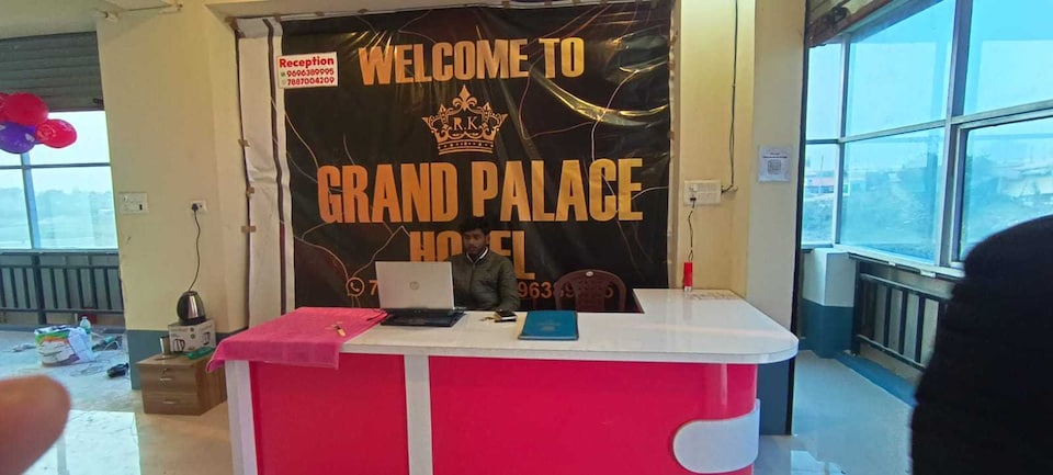 SPOT ON Grand Palace Hotel, Golghar, Gorakhpur