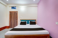 SPOT ON Grand Palace Hotel