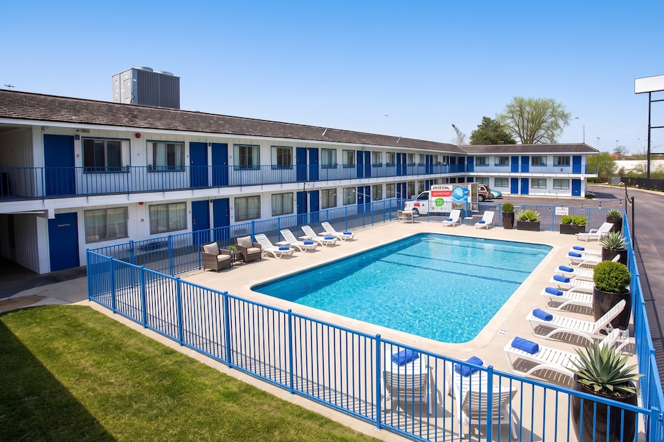 Express Inn Near Columbus Airport, C43110, Columbus OH